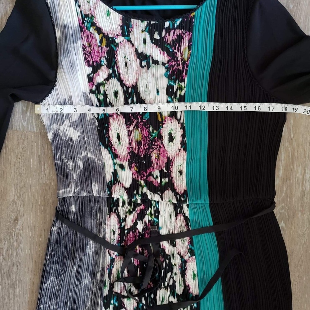 BcbgMaxAzria Evie pleated belted career dress - Picture 4 of 8